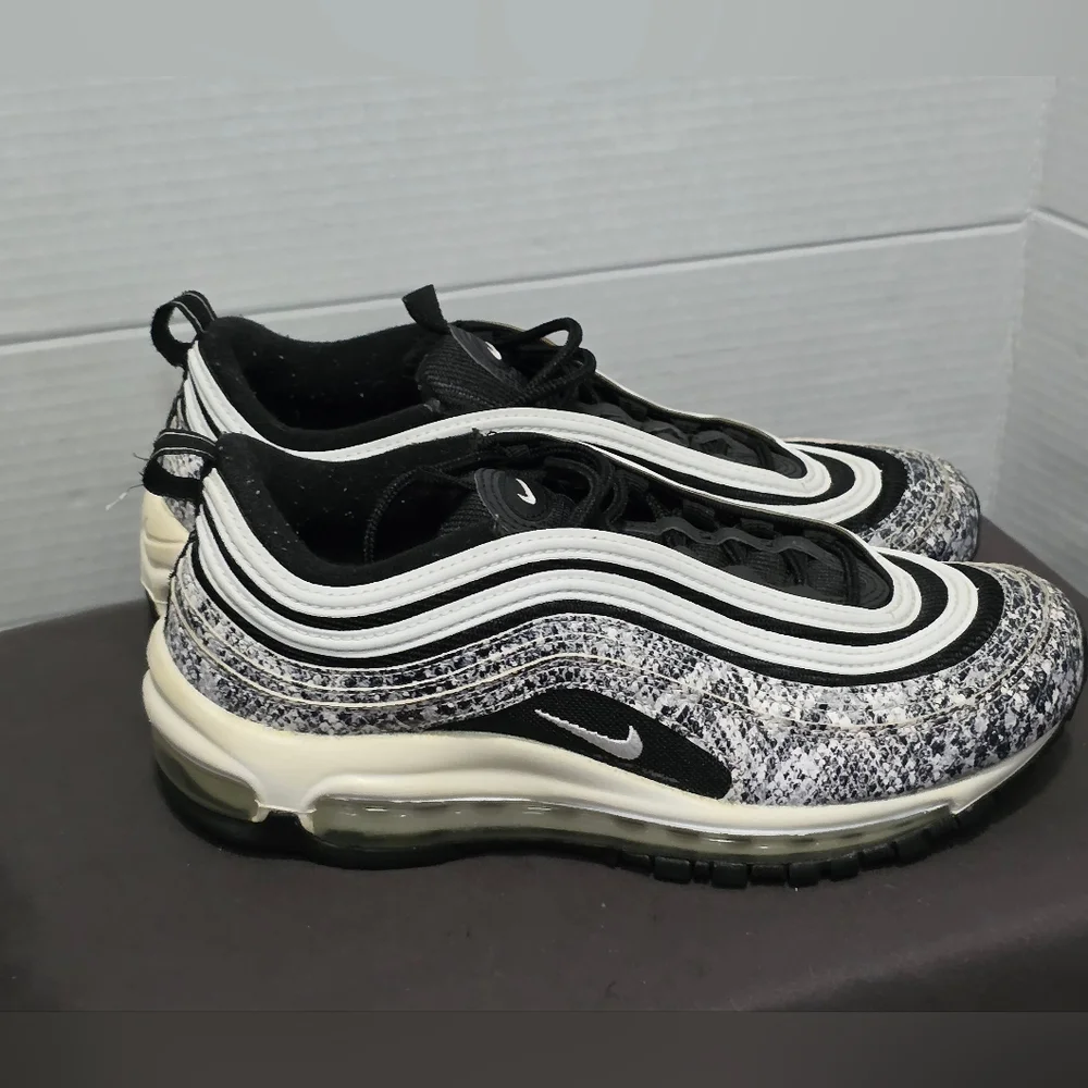 Nike Air Max 97 Snakeskin COCO Snake Black & White Sneakers Womans Sz 8 - Picture 2 of 7